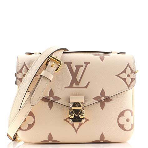 lv pochette mm|lv pochette metis empreinte.